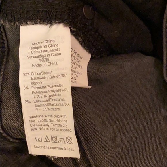 Madewell 9” Rise Black Raw Hem Jeans - Picture 8 of 13